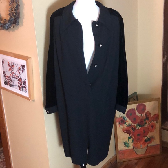 VINTAGE VALENTINO size EU 48 US 12 Velvet Wool Pearl Buttons LBD Elegant Luxury - Picture 4 of 13